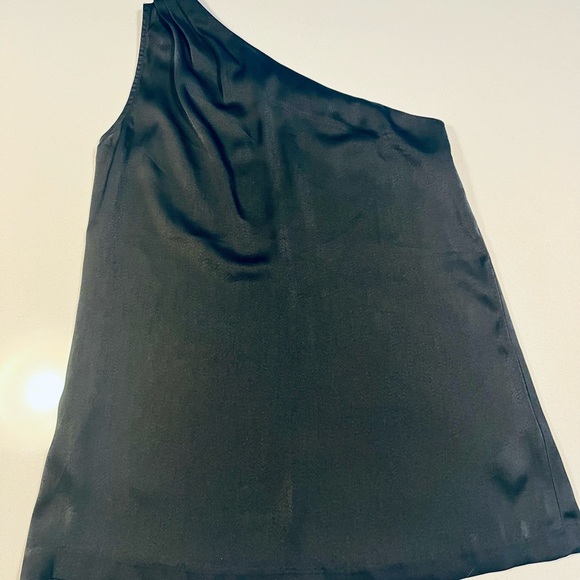 Very good condition one shoulder black top - Picture 2 of 4
